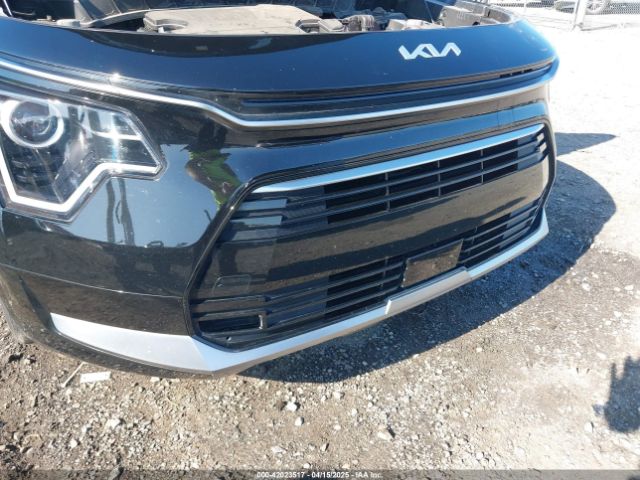KNDCR3LE3P5062081 KIA Niro Ex Touring