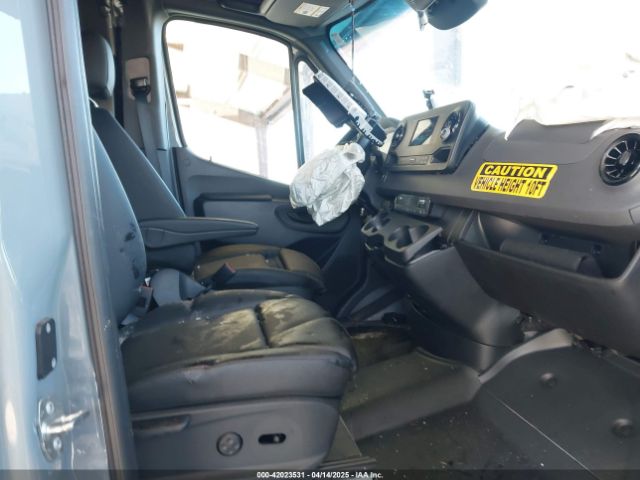 W1W4NBVYXRT192251 Mercedes-Benz Sprinter 2500 Standard Roof 4-cyl Diesel Ho