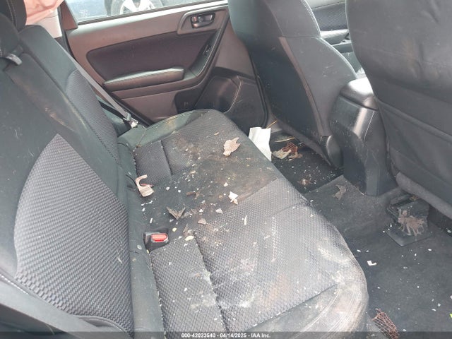 JF2SJAGC1JH427851 Subaru Forester 2.5i Premium