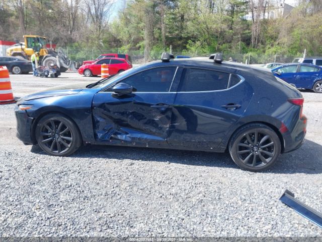 JM1BPANMXK1140768 Mazda Mazda3 Premium Package