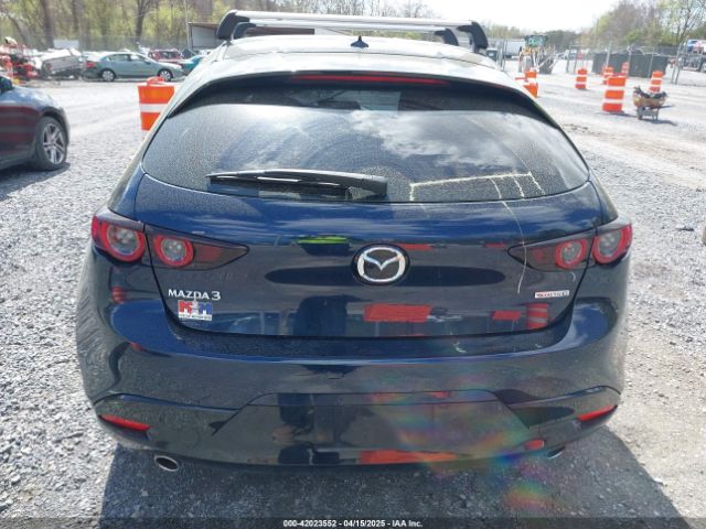 JM1BPANMXK1140768 Mazda Mazda3 Premium Package