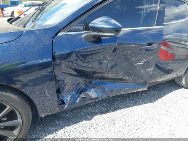 JM1BPANMXK1140768 Mazda Mazda3 Premium Package
