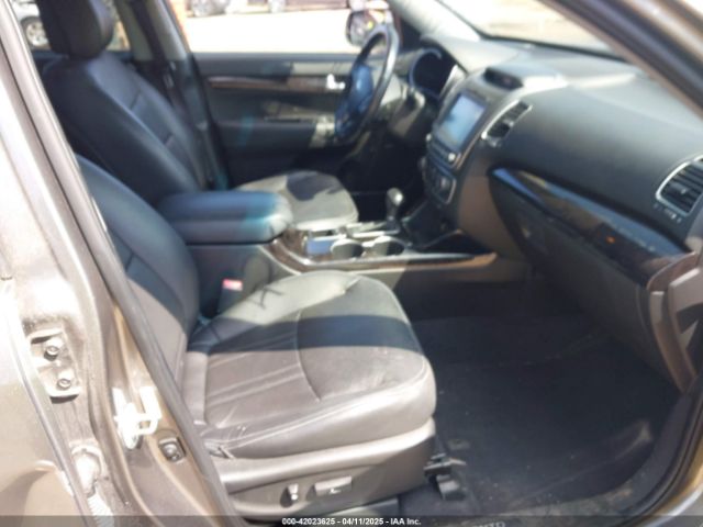 5XYKWDA79EG448183 KIA Sorento Sx V6