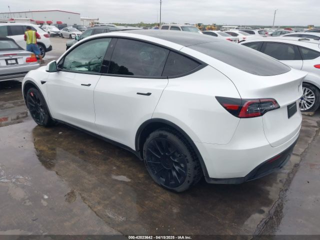 2022 TESLA MODEL Y 7SAYGDEE2NF420882 Photo 2