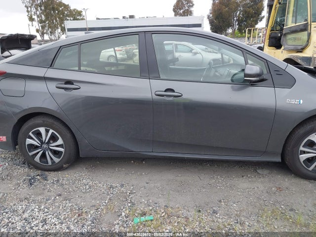 Toyota Prius Prime Premium 2017 JTDKARFP7H3054775 Image 14