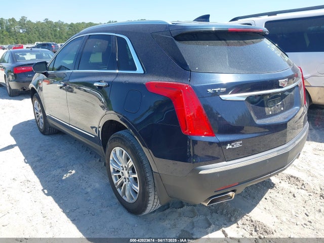 2017 CADILLAC XT5 1GYKNBRS3HZ112030 Photo 2