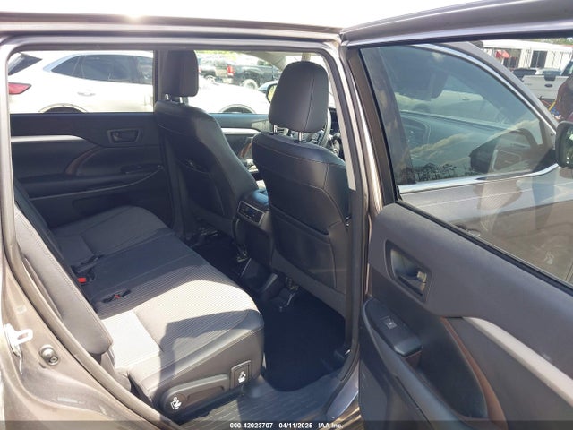 5TDZKRFH0ES025553 Toyota Highlander Le Plus V6