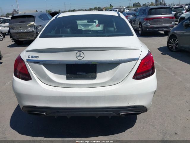 55SWF8DBXKU313935 Mercedes-Benz C 300