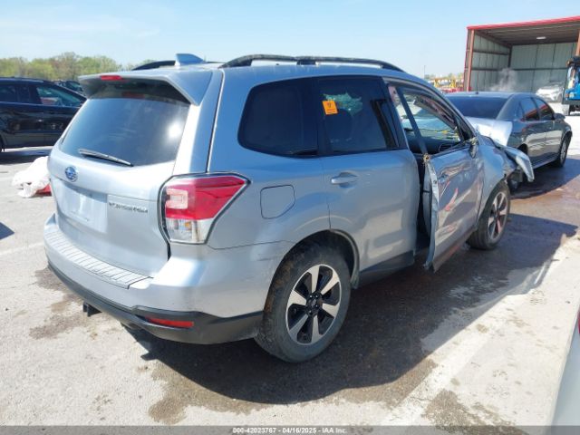2018 SUBARU FORESTER JF2SJAGC3JH443906 Photo 3