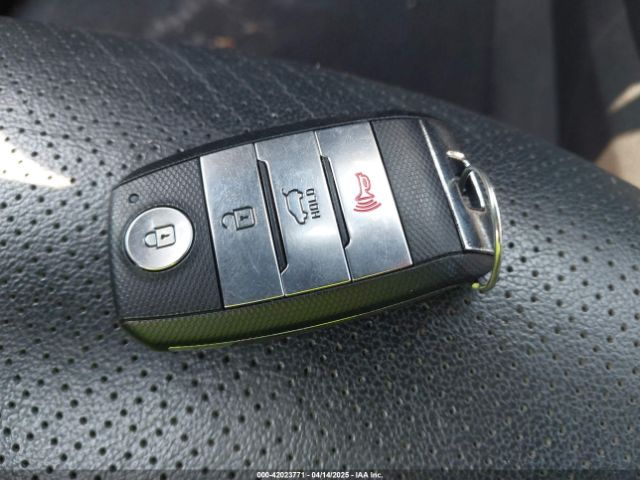 5XYPH4A57JG410055 KIA Sorento 3.3l Ex