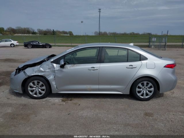JTDEPRAE2LJ077273 Toyota COROLLA LE
