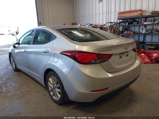 5NPDH4AE8FH607335 Hyundai ELANTRA SE