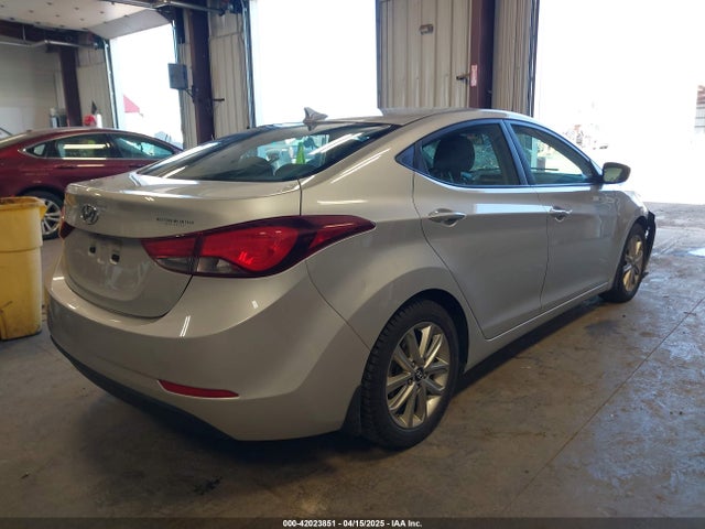 5NPDH4AE8FH607335 Hyundai ELANTRA SE