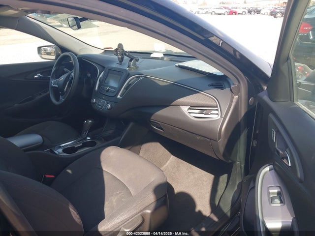 1G1ZB5ST8HF266843 Chevrolet MALIBU LS