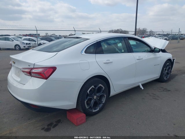 1G1ZD5ST4NF161416 Chevrolet Malibu Fwd Lt