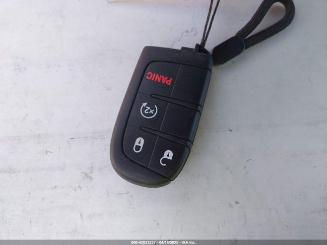 ZFBCFXDT0GP338800 Fiat 500x Lounge