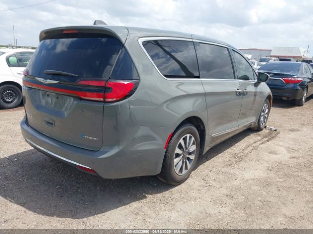 2022 CHRYSLER PACIFICA HYBRID 2C4RC1S71NR144992 Photo 3