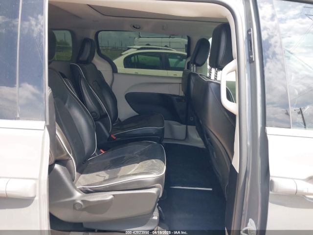 2022 CHRYSLER PACIFICA HYBRID 2C4RC1S71NR144992 Photo 7