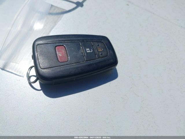 JTNKHMBX3K1029701 Toyota C-HR XLE