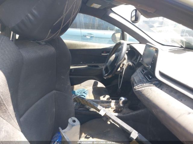 JTNKHMBX3K1029701 Toyota C-HR XLE