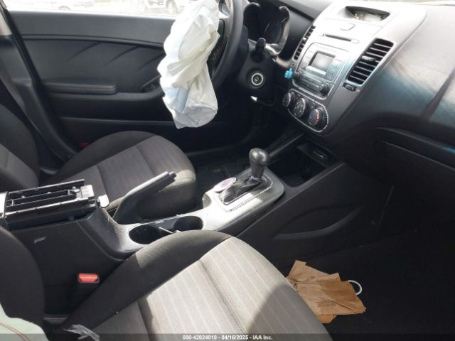 KNAFK5A80G5601716 KIA Forte 5-door Lx