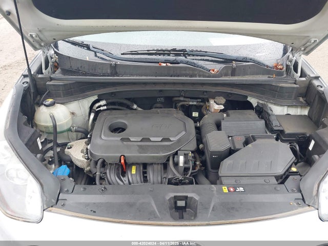 KNDPMCAC1H7140218 KIA Sportage Lx