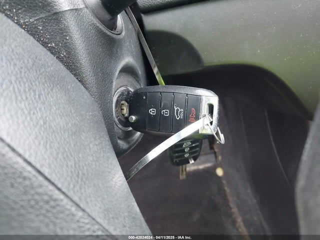 KNDPMCAC1H7140218 KIA Sportage Lx