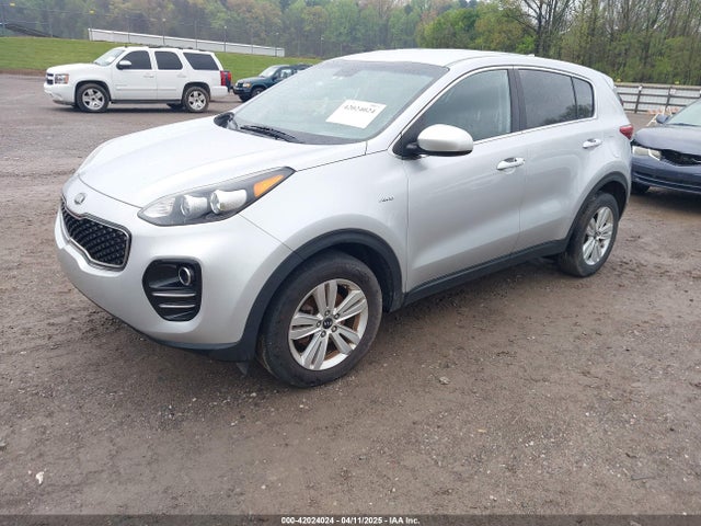 KNDPMCAC1H7140218 KIA Sportage Lx