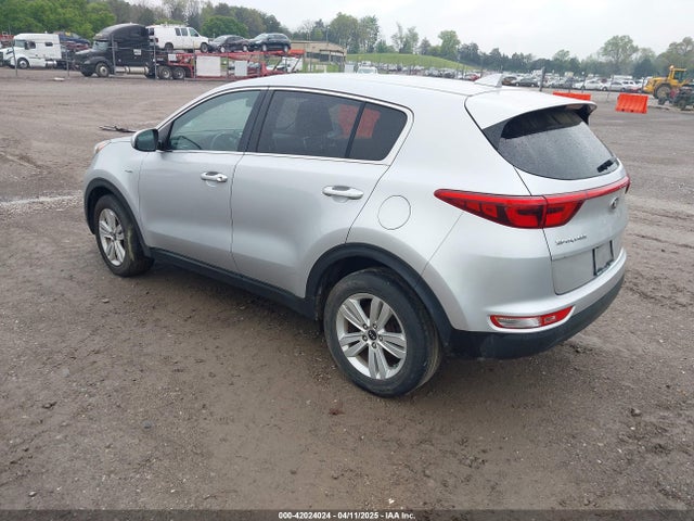 KNDPMCAC1H7140218 KIA Sportage Lx