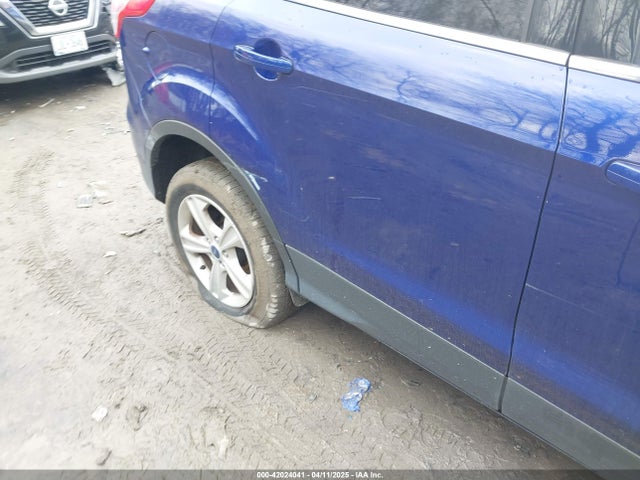 1FMCU9GX1GUA89312 Ford ESCAPE SE