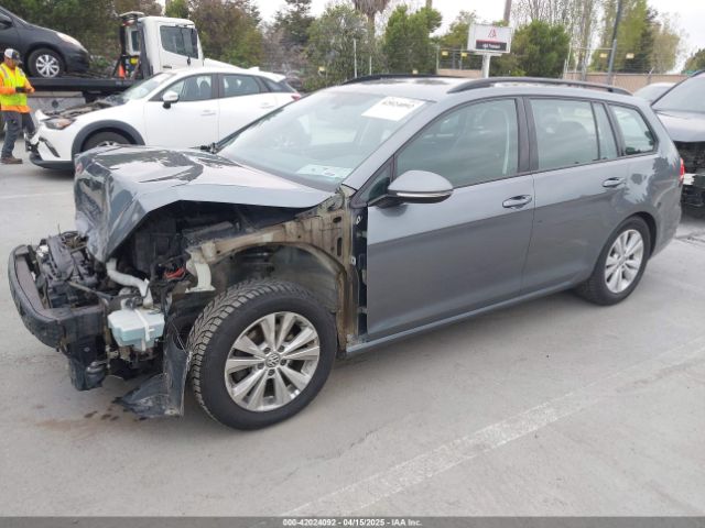 3VW217AU8JM763346 Volkswagen Golf Sportwagen Tsi S