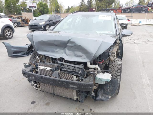 3VW217AU8JM763346 Volkswagen Golf Sportwagen Tsi S