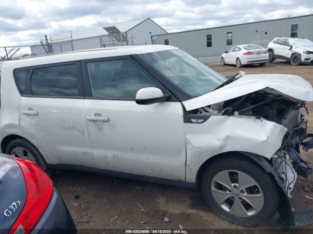 KNDJN2A27E7010962 KIA Soul !