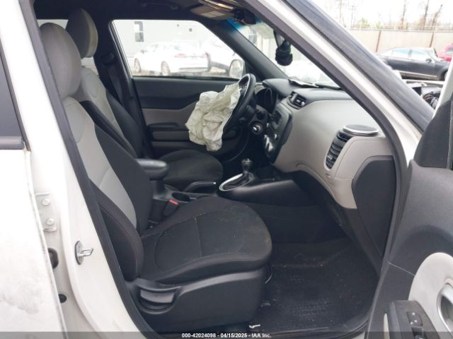 KNDJN2A27E7010962 KIA Soul !
