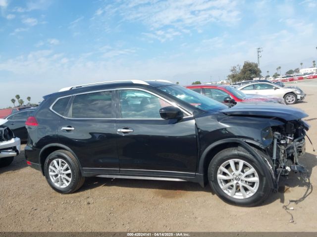 KNMAT2MT6HP600746 Nissan 2017
