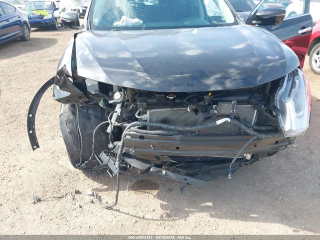KNMAT2MT6HP600746 Nissan 2017