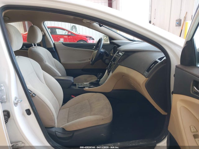 5NPEB4AC2EH936664 Hyundai SONATA GLS