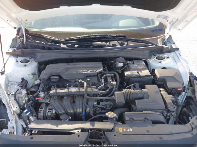 5NPLM4AG3PH095509 Hyundai ELANTRA SEL