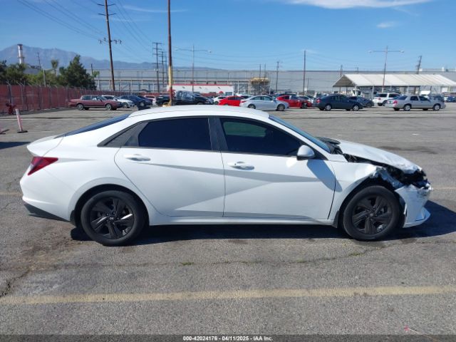 5NPLM4AG3PH095509 Hyundai ELANTRA SEL