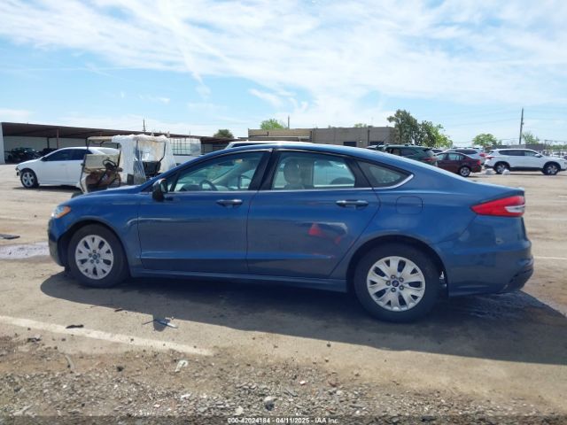 3FA6P0G76KR178352 Ford FUSION S