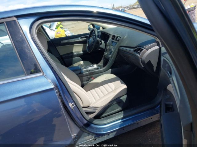3FA6P0G76KR178352 Ford FUSION S