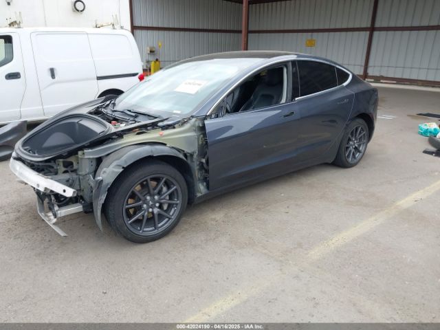 5YJ3E1EA7JF019962 Tesla Model 3 Long Range/mid Range