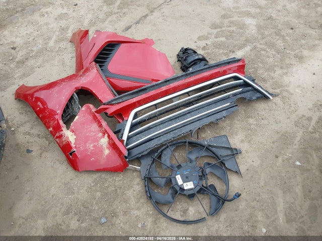 5NPD84LF9JH268048 Hyundai ELANTRA SEL