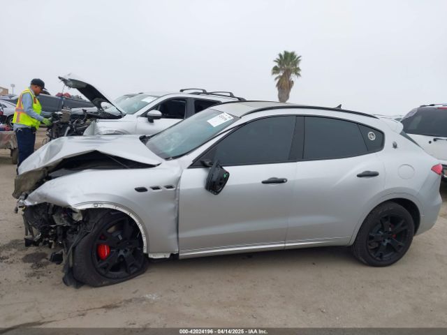 ZN661XUSXHX216080 Maserati Levante