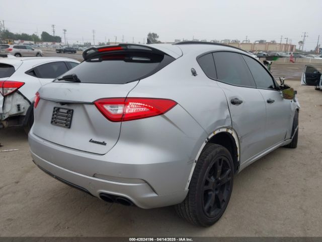 ZN661XUSXHX216080 Maserati Levante