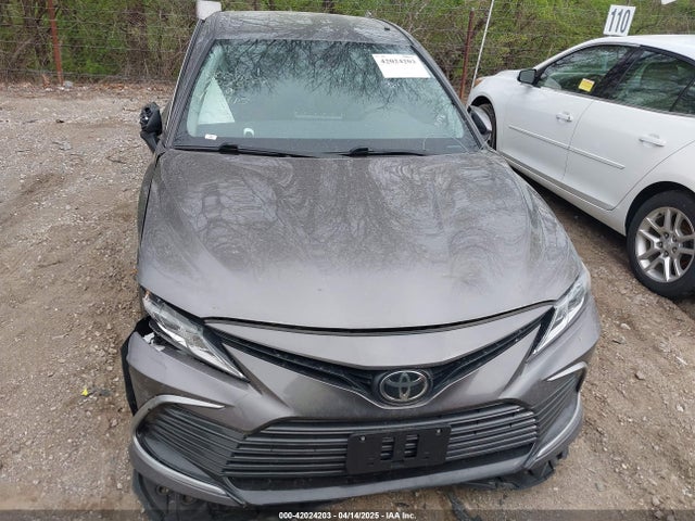4T1C11AK5MU468915 Toyota CAMRY LE
