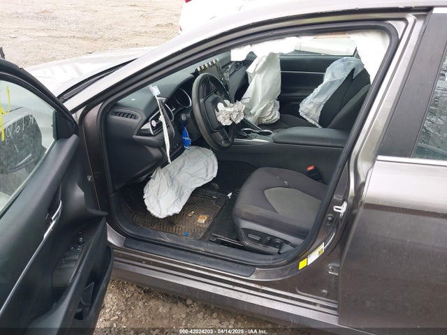 4T1C11AK5MU468915 Toyota CAMRY LE