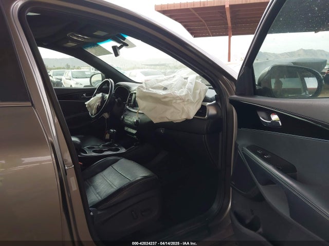 5XYPKDA57GG181077 KIA Sorento 3.3l Sxl