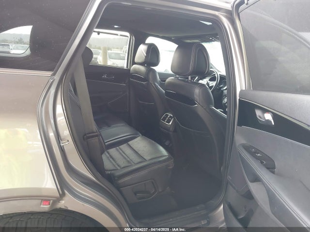 5XYPKDA57GG181077 KIA Sorento 3.3l Sxl