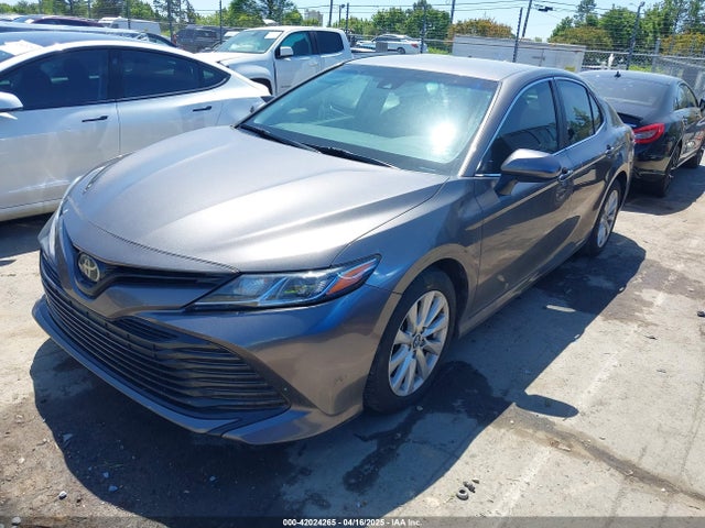 4T1B11HK9JU026300 Toyota CAMRY LE